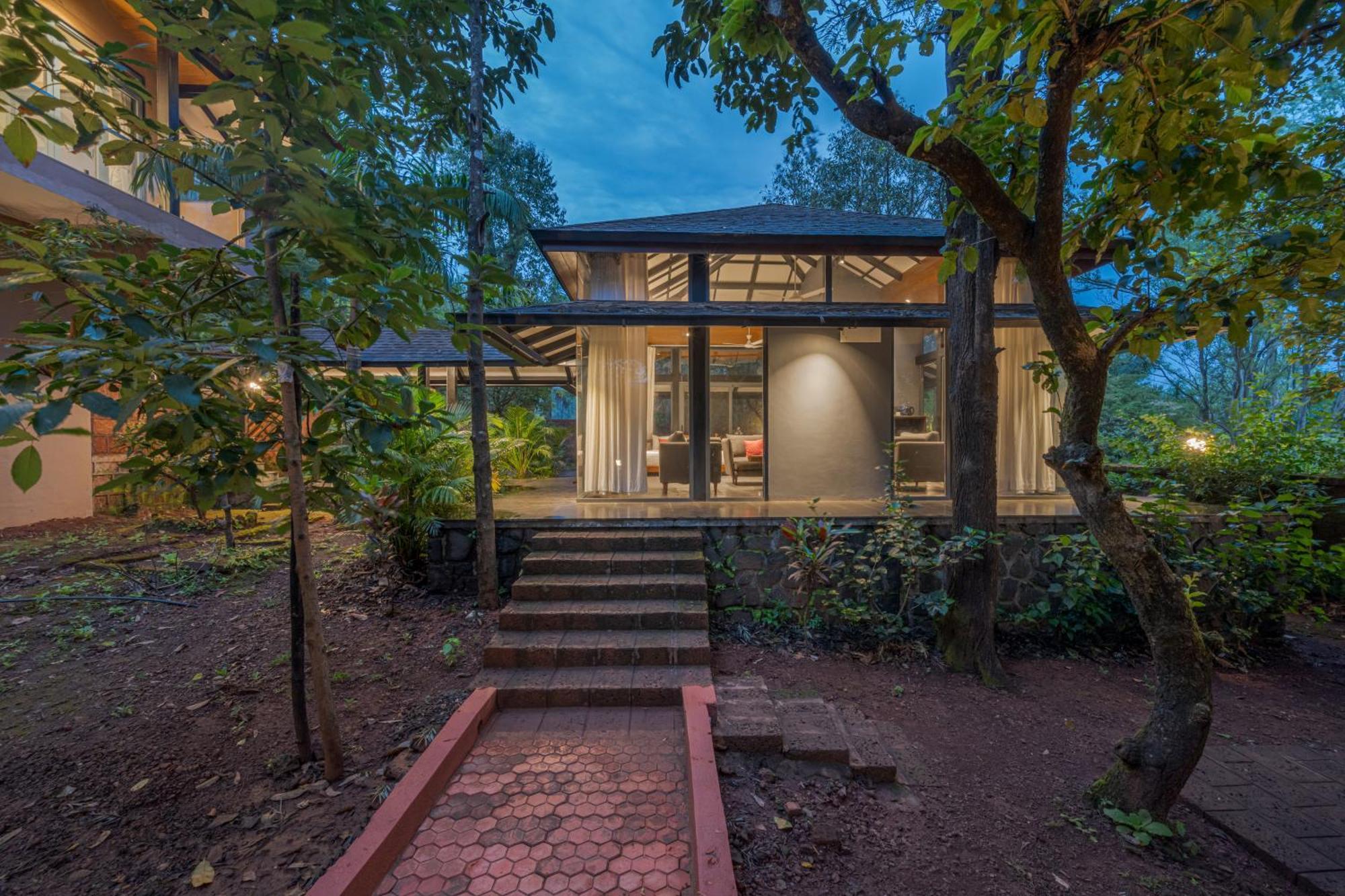 Saffronstays The Glasshouse, Panchgani - Beautiful Glass Villa For Couples Exteriör bild